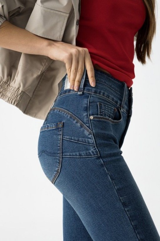¡ ÚLTIMO ! JEANS  DOUBLE COMFORT