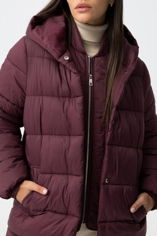 ¡ ÚLTIMA ! PLUMAS VINO